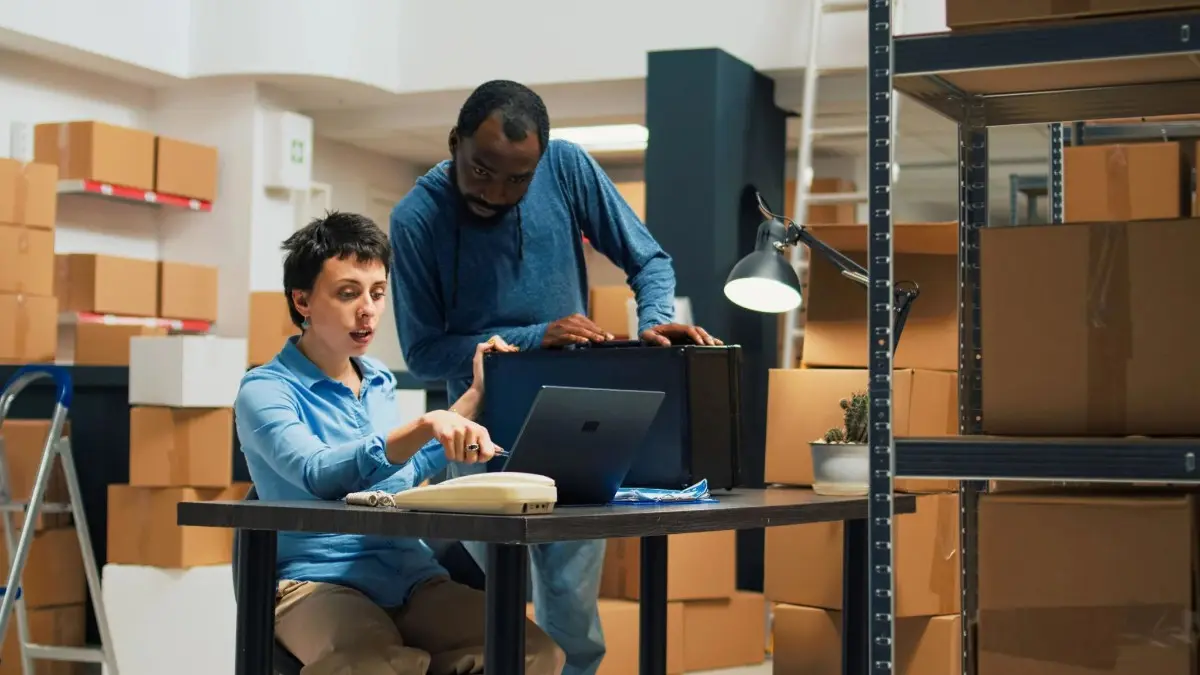 Manual Odoo shipping workflow challenges and fulfillment issues