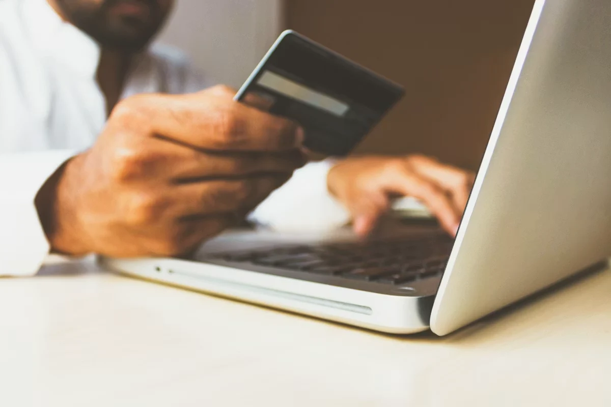 Secure ecommerce checkout and online payment screen